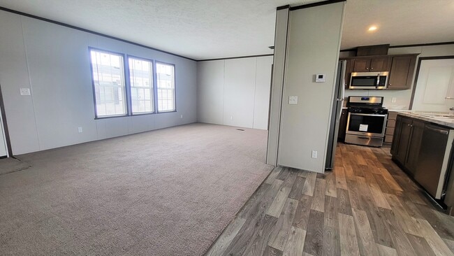 Building Photo - 531 Iowa