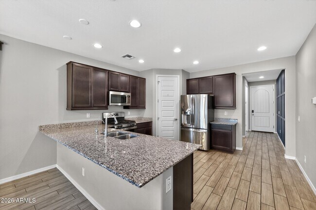 Building Photo - 20390 E Broadmoor Trail