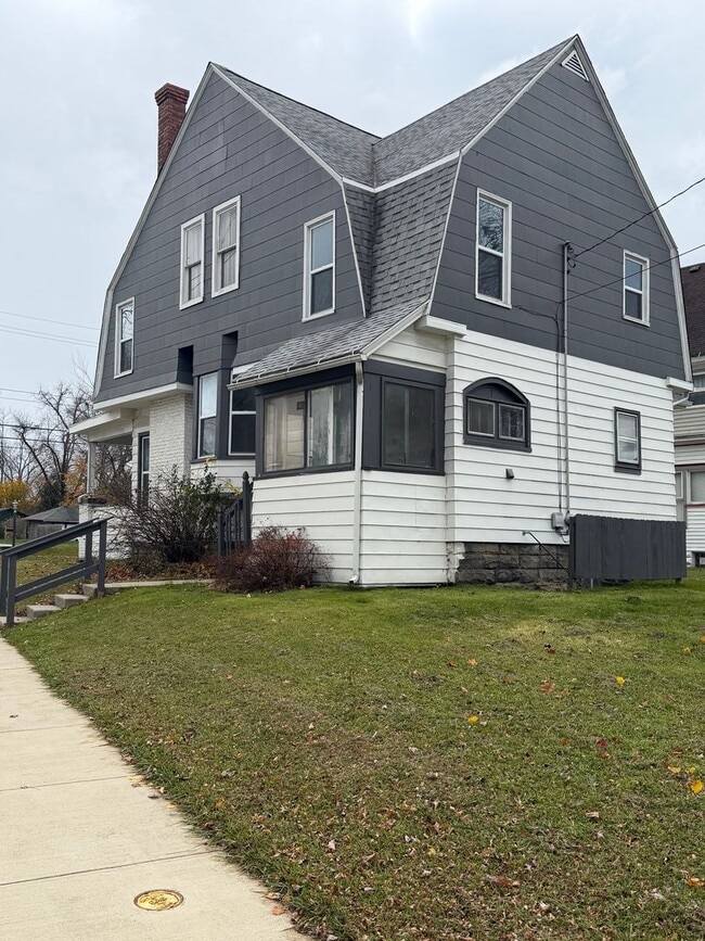 Building Photo - Your New Abode .