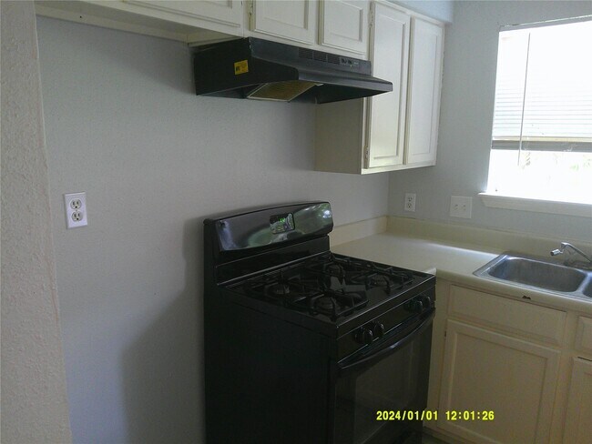 Building Photo - 5810 Twisted Pine Ct