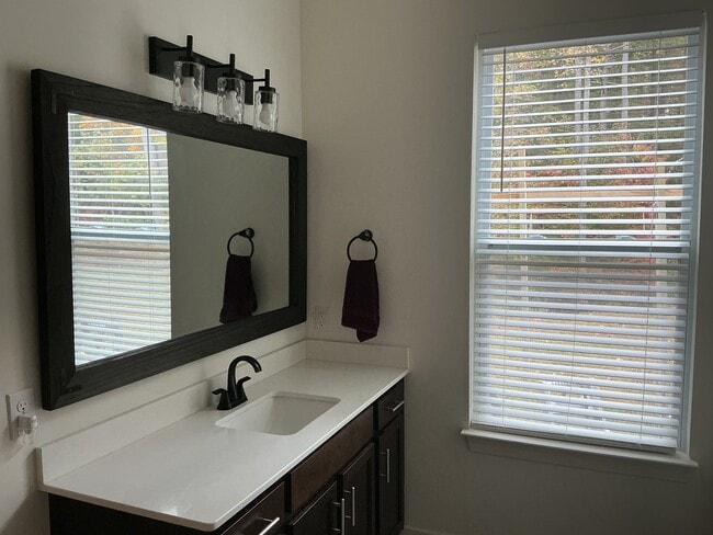 Building Photo - 291 North St