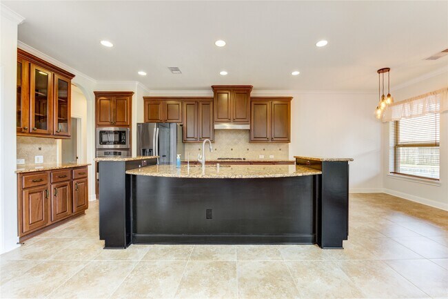 Building Photo - 1335 Altavilla Ln