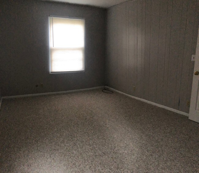 Building Photo - 8214 Shibler Dr