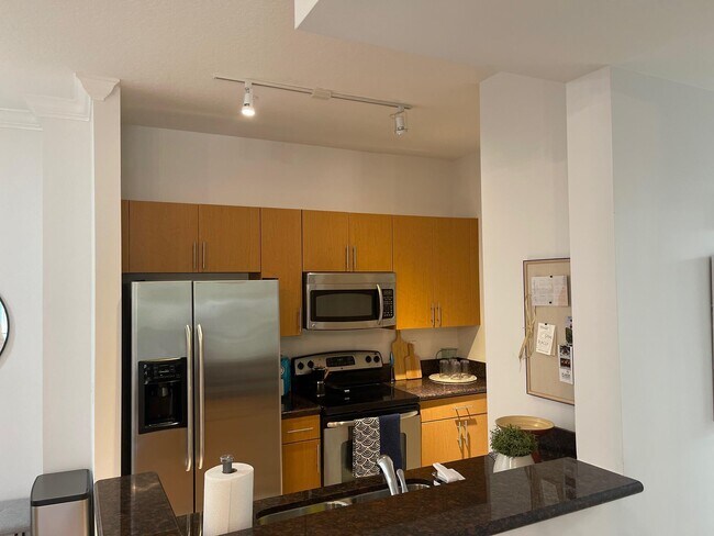 Building Photo - 4801 PGA Boulevard