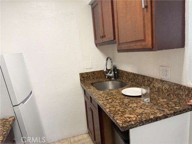 Building Photo - 620 N Janss Way