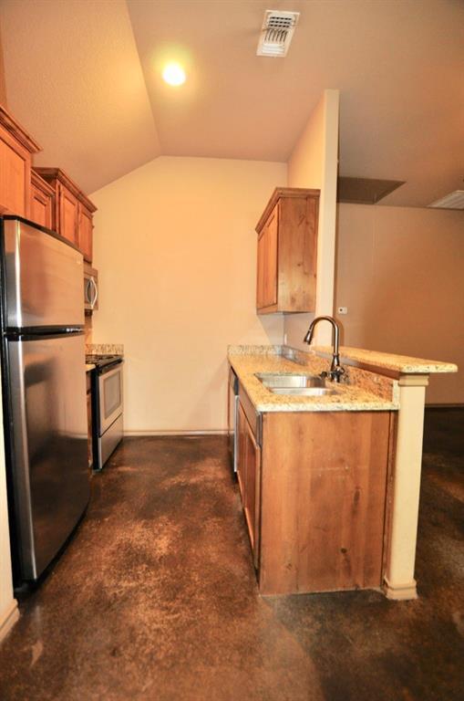 Building Photo - 663 W Tarleton St