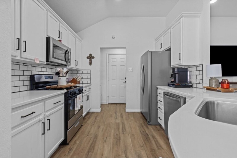 Building Photo - 2912 Boardwalk Ave