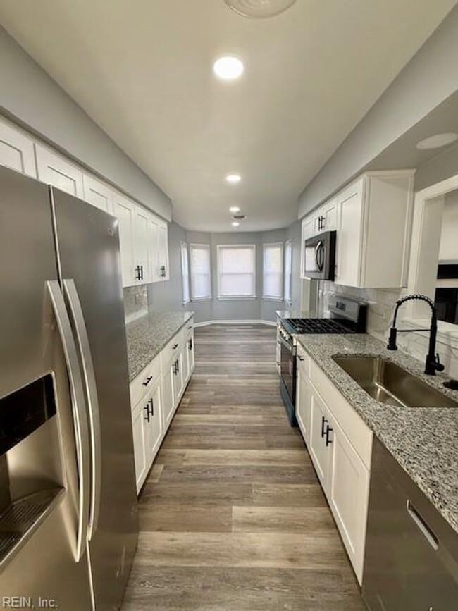 Building Photo - House For Rent Virginia Beach