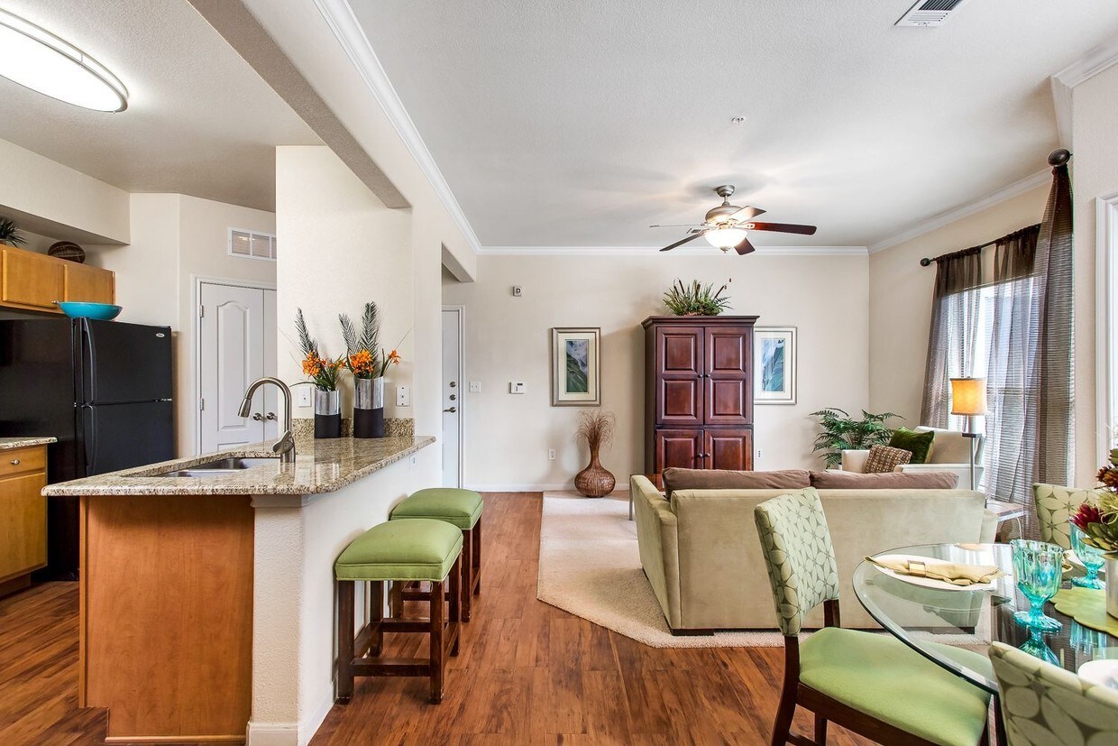 Onion Creek Luxury Apartments Austin