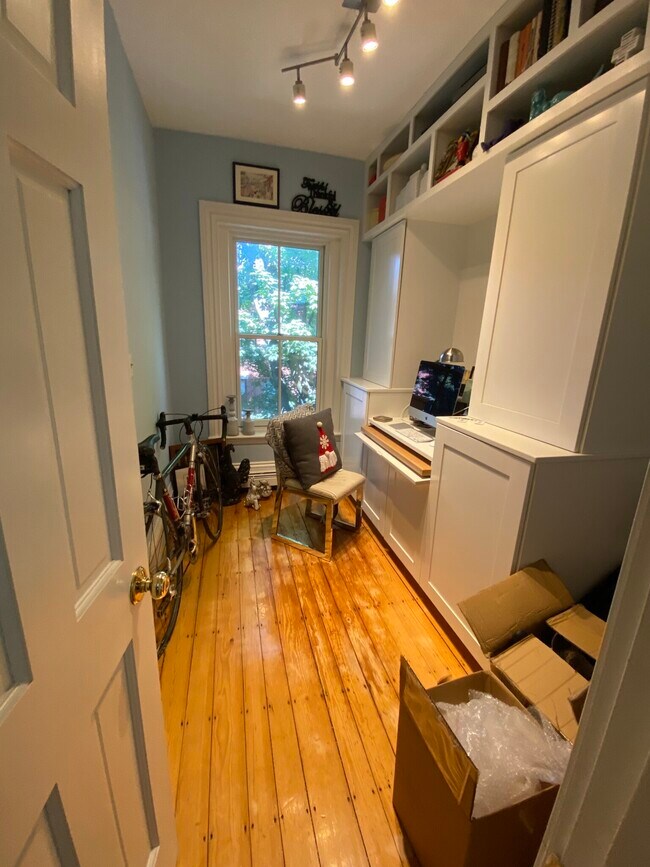 Building Photo - 52 E Springfield St