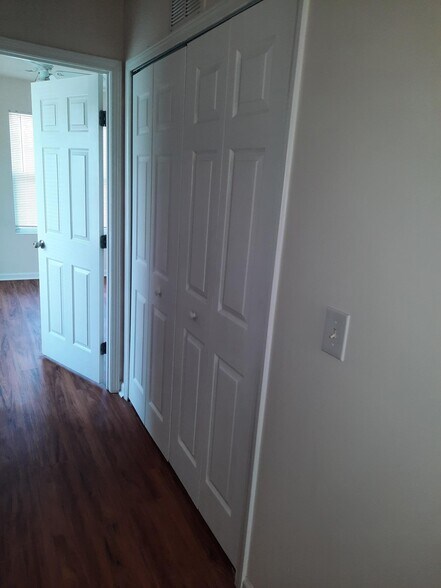 Building Photo - 508 Sternwheel Way