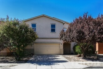 Building Photo - 1711 Agua Dulce Dr SE