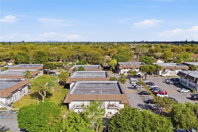 Building Photo - 6921 SW 129th Ave