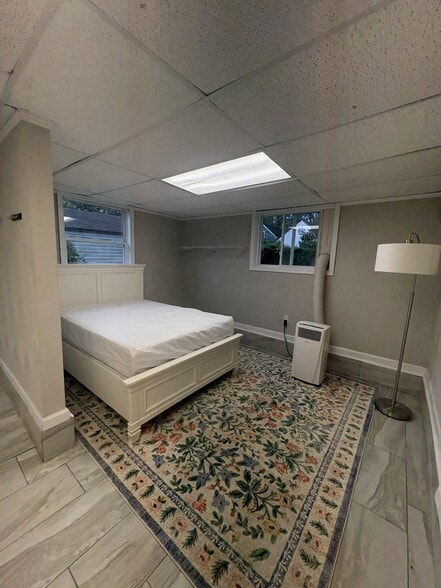 Building Photo - 9607 Sherwood Pl