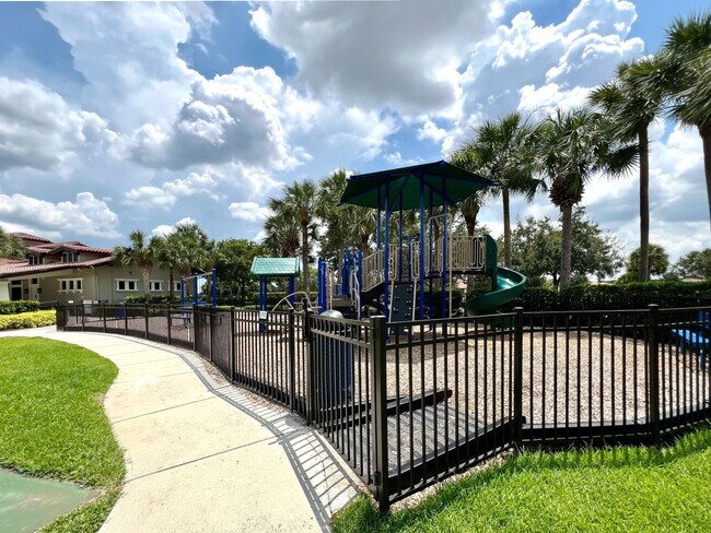 Building Photo - 12948 Broomfield Ln