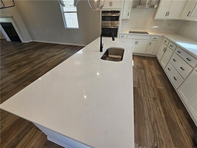 Building Photo - 3250 Willow Glade Trl