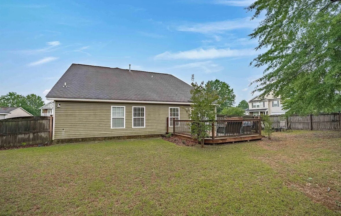 Building Photo - 946 Farnsworth Dr