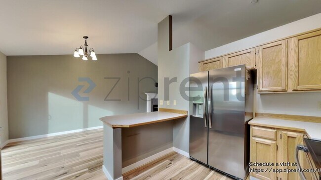 Building Photo - 20102 106 St Ct E