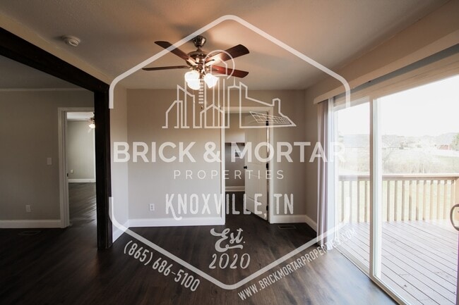 Building Photo - 1737 Lively Rd