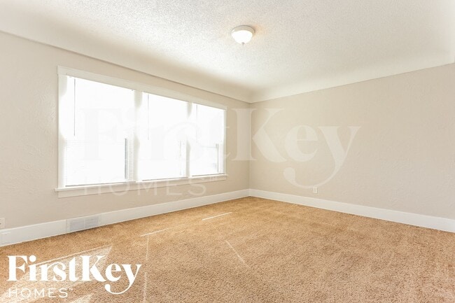 Building Photo - 1306 Brookside Ave