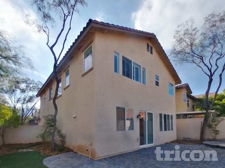 Building Photo - 9302 Wildcat Springs Ave