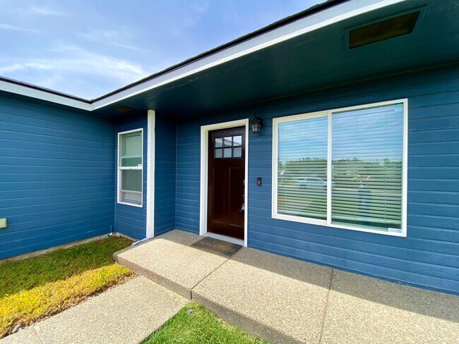 Building Photo - 3 Bedroom Home in West Valley