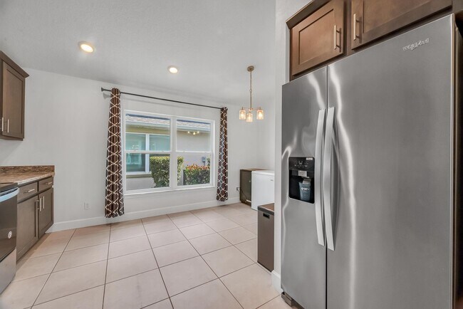 Building Photo - 5361 San Benedetto Pl