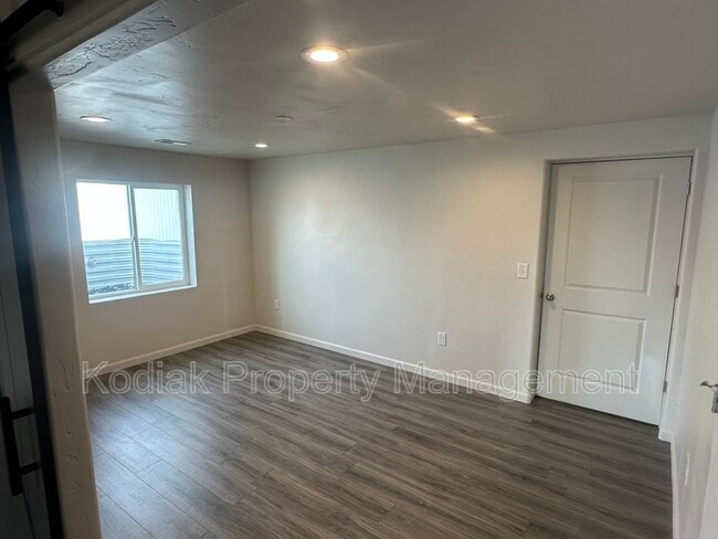 Building Photo - 1028 E Bigelow Ave