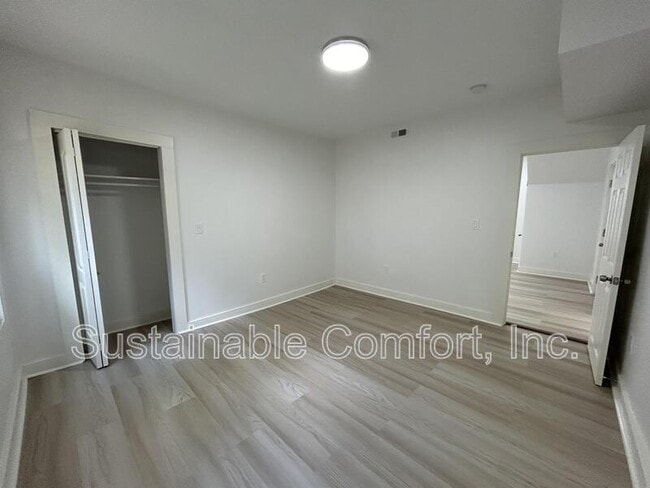 Building Photo - 71 Paine St