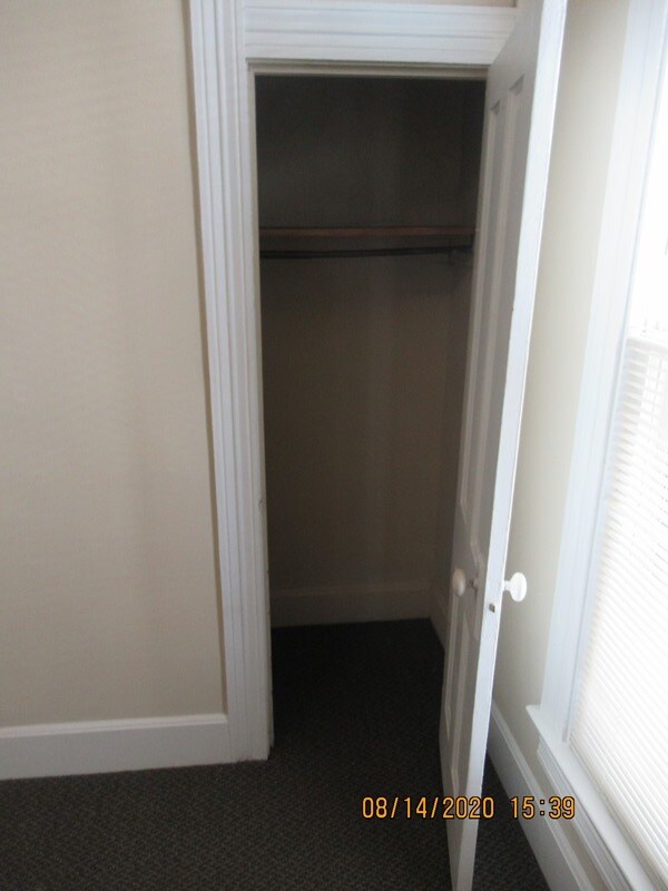 Building Photo - 320 E Cottage Grove Ave