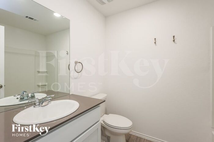 Building Photo - 5174 Fowler Crst