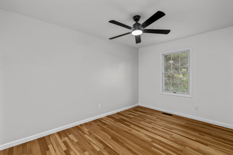 Building Photo - 105 Whitewater Dr