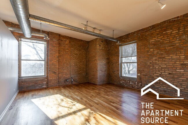 Building Photo - 1822 S Bishop St