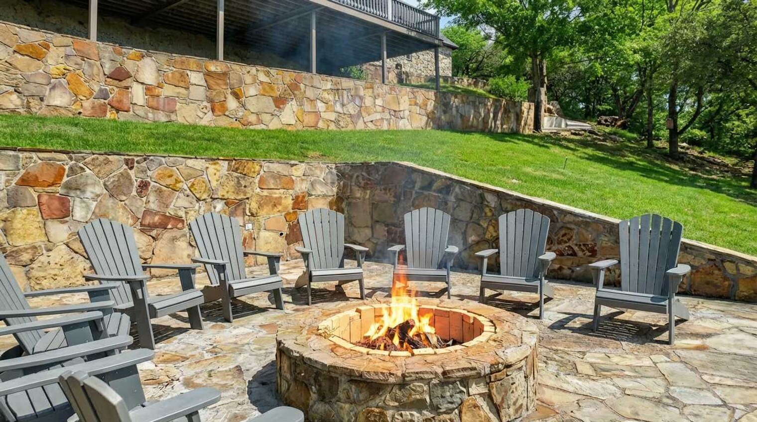 Building Photo - 149 Betty Dr