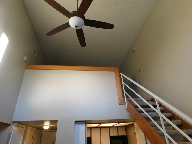 Building Photo - 4866 S Dudley St