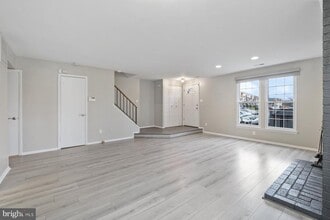 Building Photo - 3030 Piano Ln