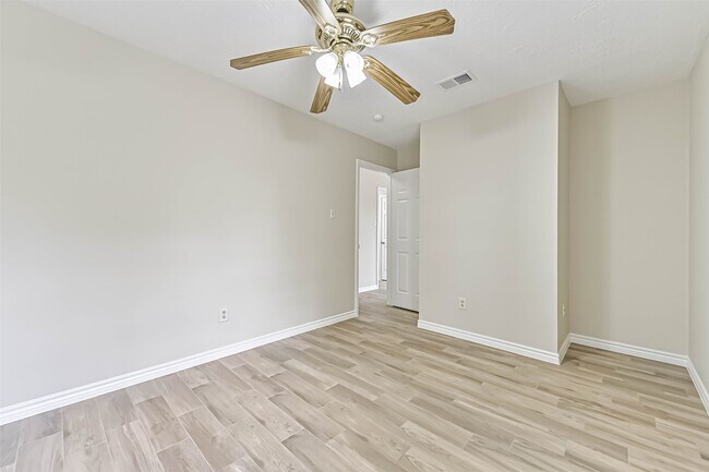 Building Photo - 2512 Ironclad Dr