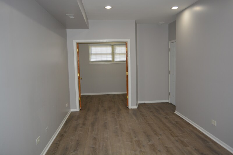 Building Photo - 4136 W Gladys Ave
