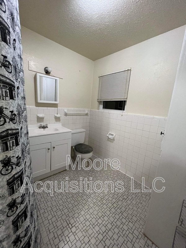 Building Photo - 1435 S Rusk St