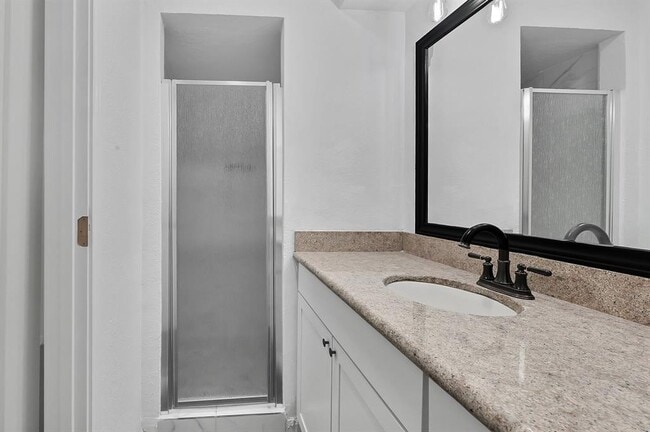 Building Photo - 2607 Creekhickory Rd