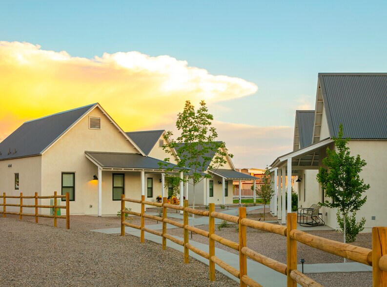 Building Photo - Griegos Farms