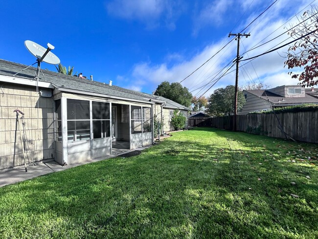 Building Photo - Updated Three Bedroom Two Bathroom Home