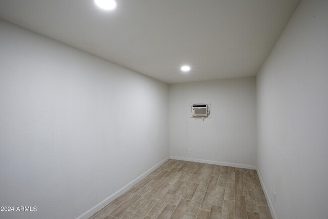 Building Photo - 5929 W Nancy Rd