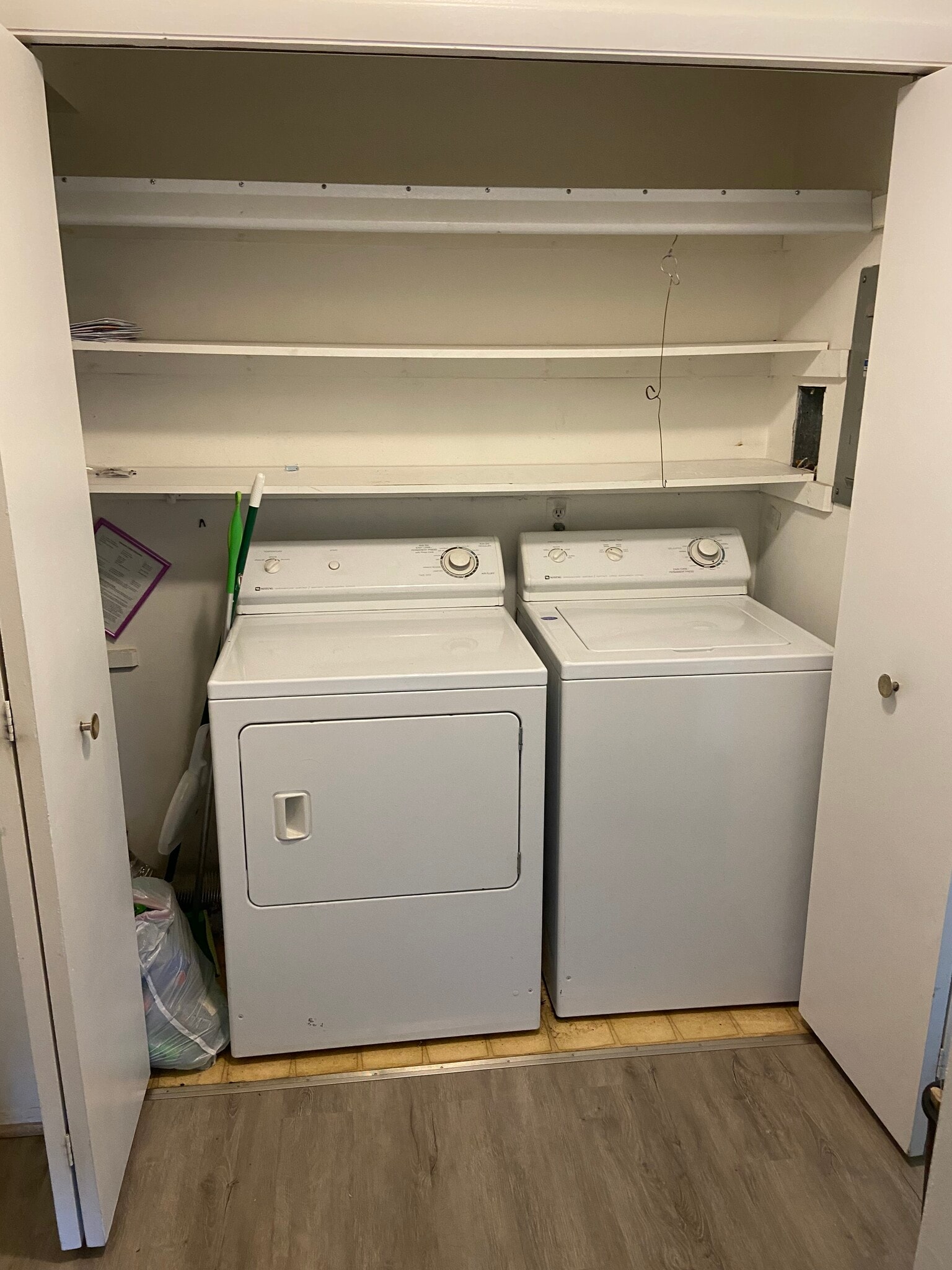 In unit washer & dryer - 30052 W 12 Mile Rd