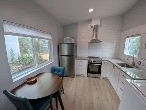 Building Photo - 1637 Grove Rd