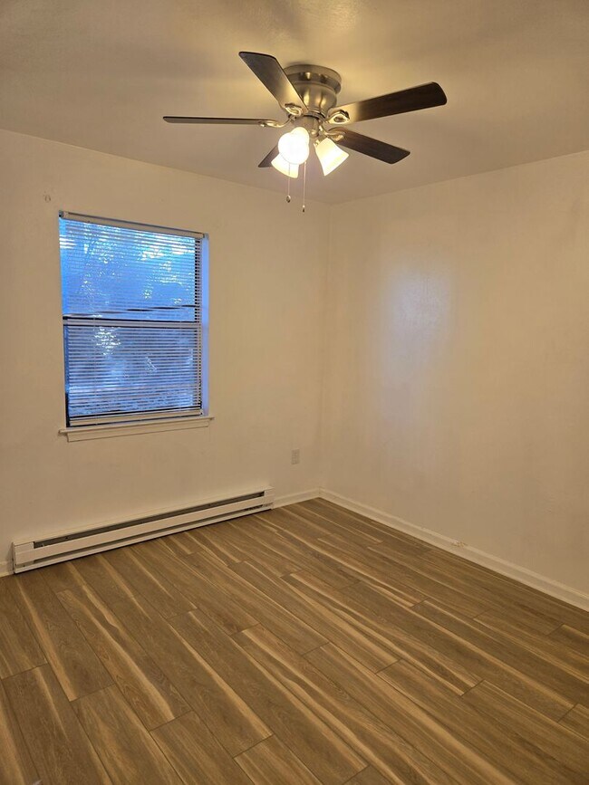 Building Photo - 1009 Hannah St