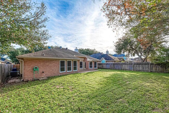 Building Photo - 3118 Watercastle Ct