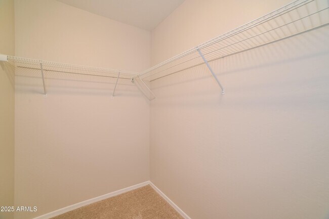 Building Photo - 126 N 86th Ln