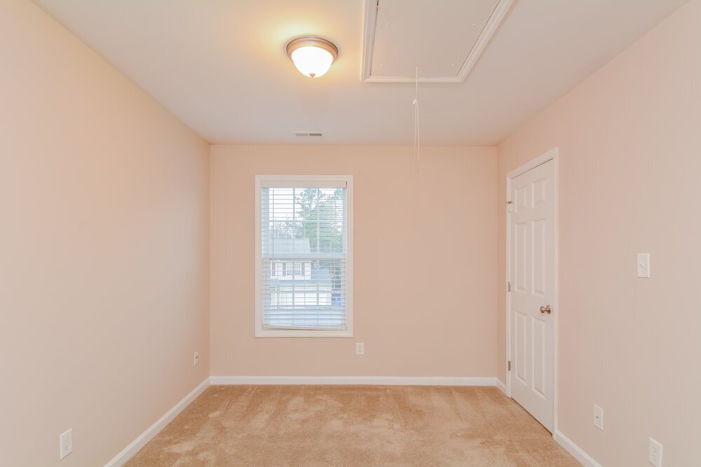 Building Photo - 4910 Little Bud Ln