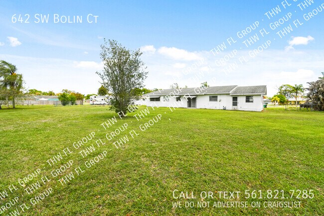 Building Photo - 642 SW Bolin Ct